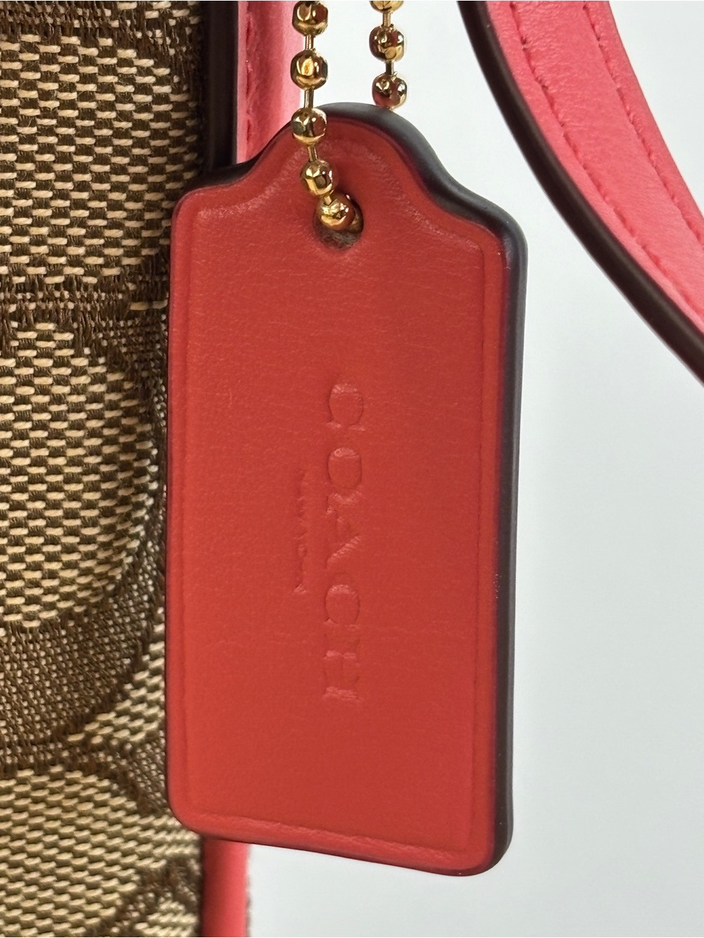 Coach Signature North/South Swing pack Crossbody Bag Outline Coral Pink LIKE NEW - Picture 5 of 13